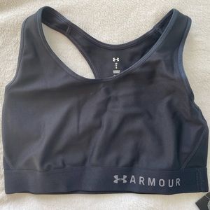 Black under armour sports bra